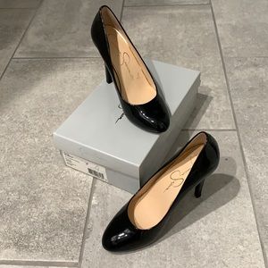 Black shiny 3-4in heels, Size 8.5